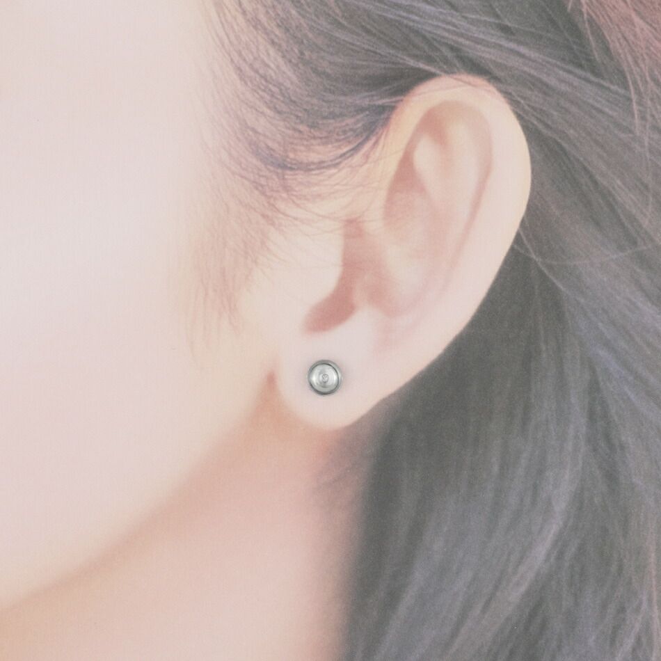 お椀皿 6mm ピアス ［ 銀 シルバー ］イメージ画像