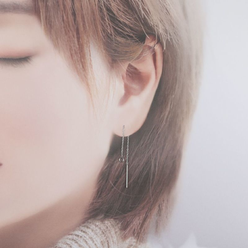 短い アメリカンピアス ［ 銀 シルバー ］使用例