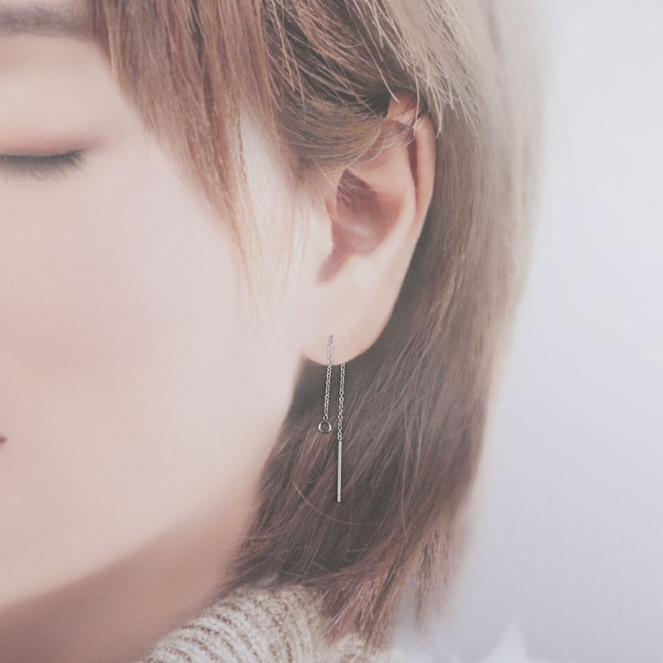 短い アメリカンピアス ［ 銀 シルバー ］使用例