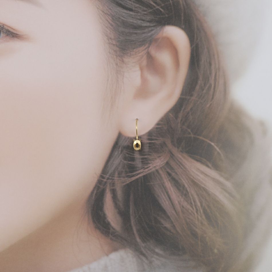 オーバル 石枠付き ピアス フック ［ ゴールド 金 ］イメージ画像