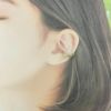 イヤーカフ パール ライン ゴールド 着用イメージ